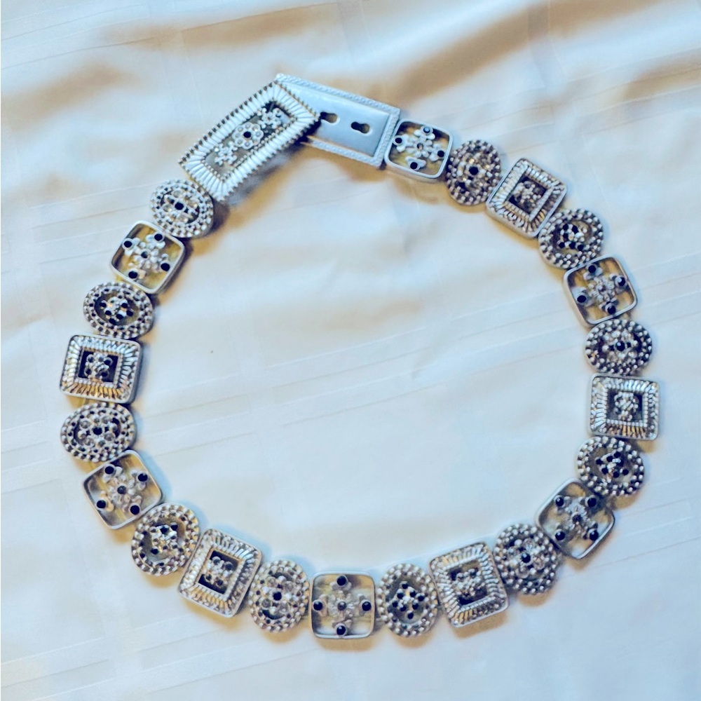 Expandable Chico’s silver belt, size small